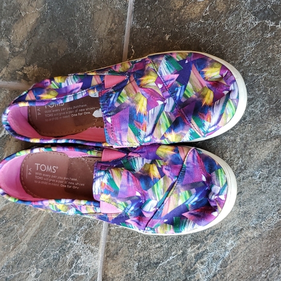 Toms shoes - Picture 1 of 4
